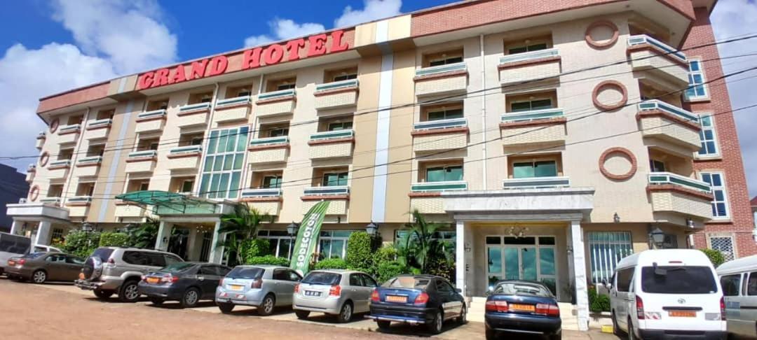 Grand Hotel Aeroport, Douala Exterior photo